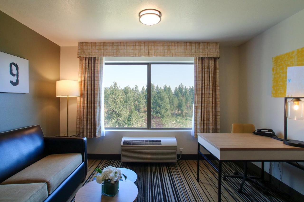 Oxford Suites Spokane Valley Exterior foto