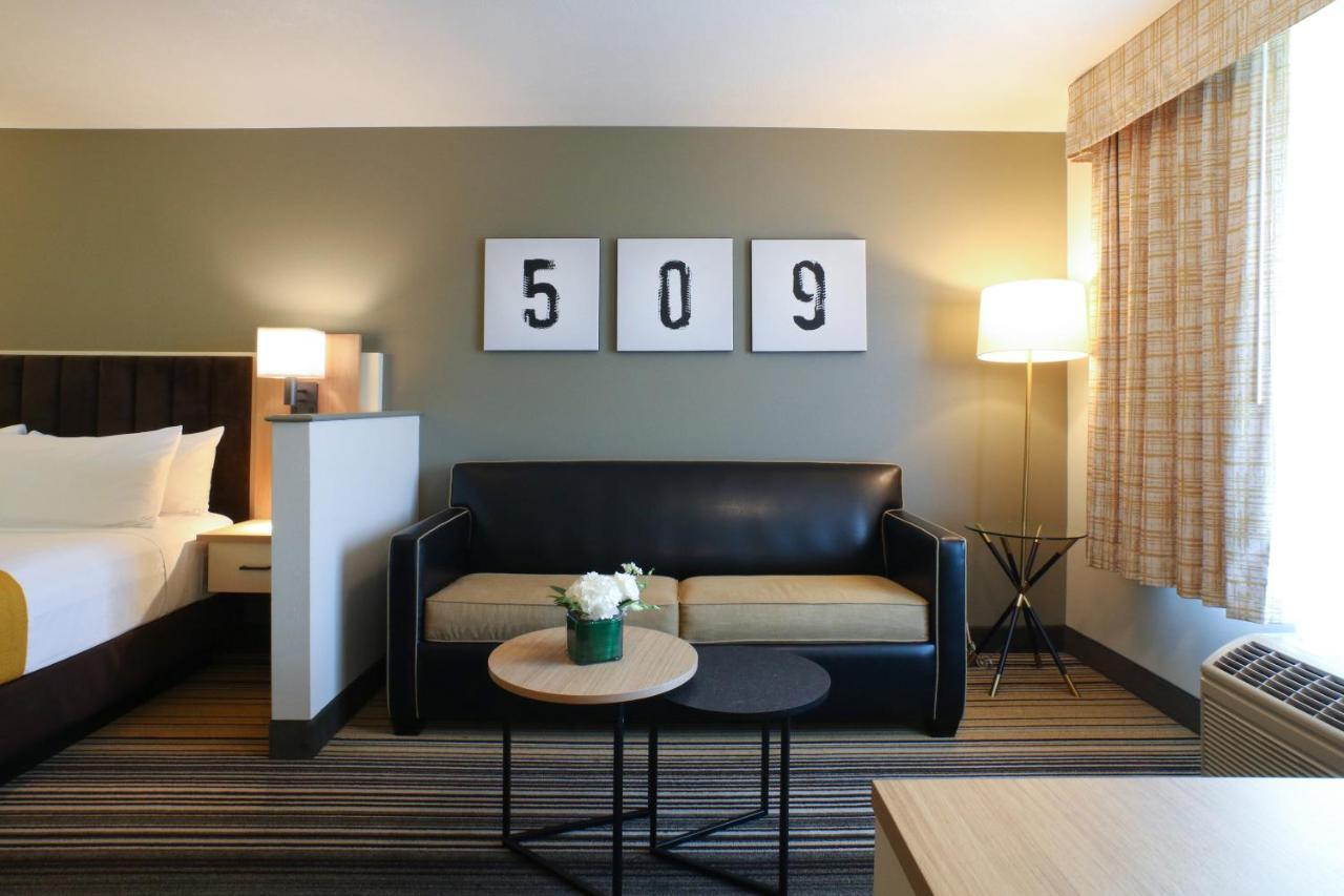 Oxford Suites Spokane Valley Exterior foto